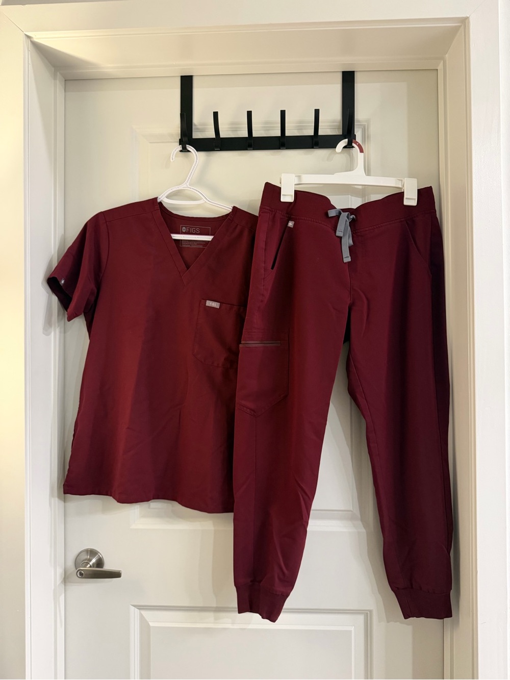 Figs Women's Burgundy Jogger Scrub Set, medium